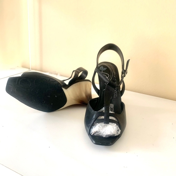 Jessica Bennet Wedge Heels - Picture 3 of 6